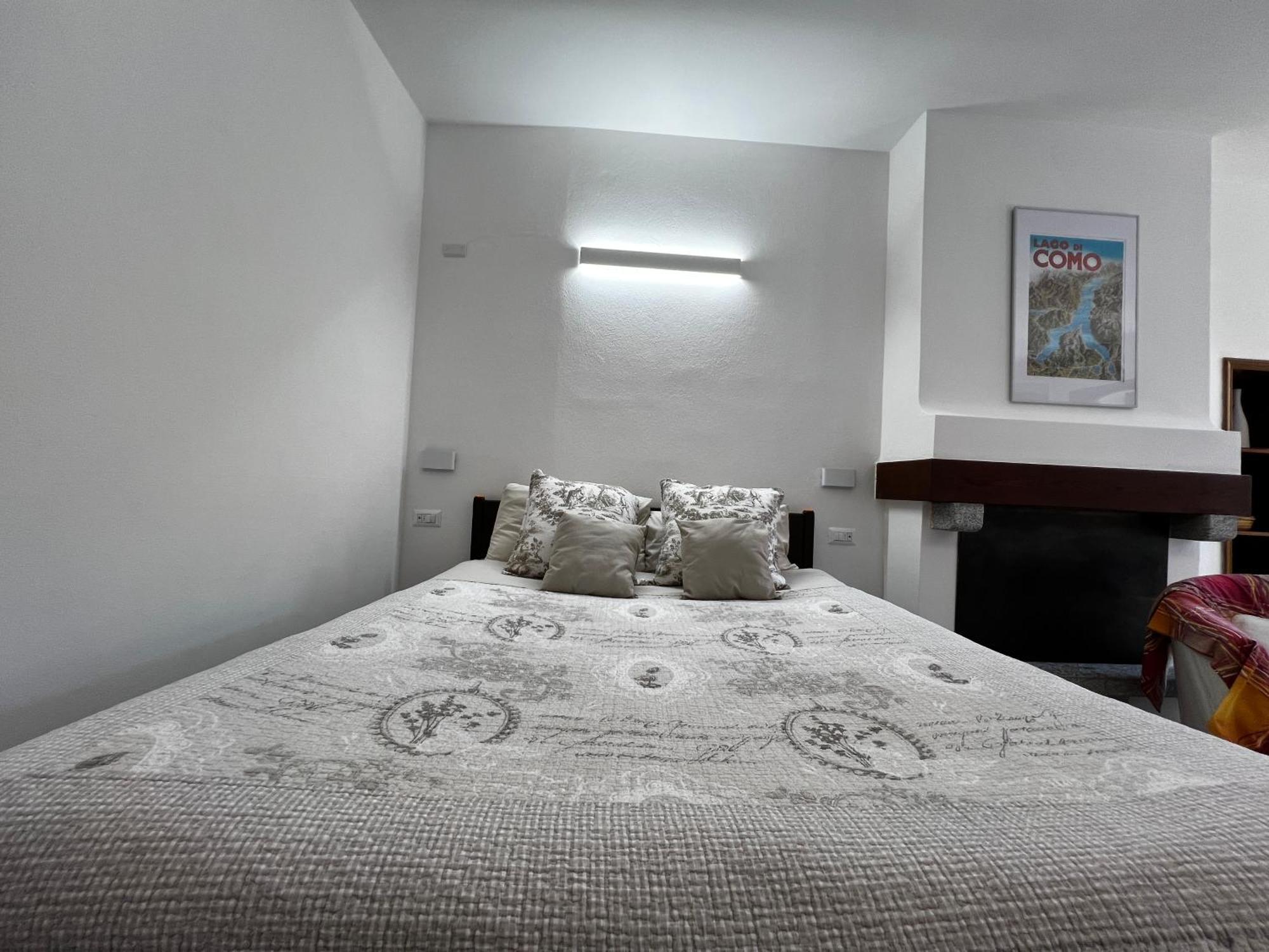 Loft - Lago Di Como Apt Menaggio Luaran gambar