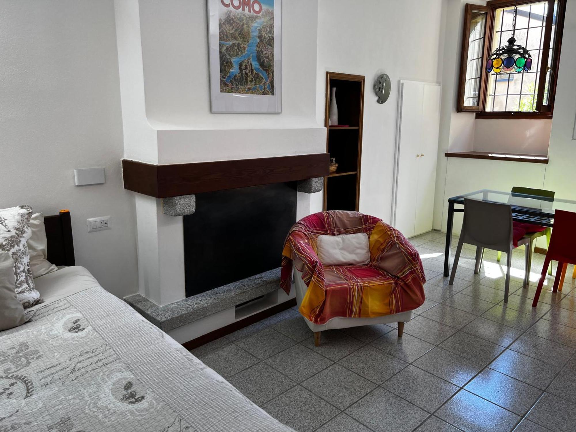 Loft - Lago Di Como Apt Menaggio Luaran gambar
